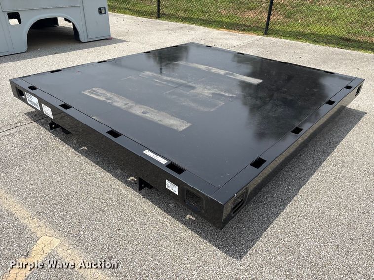 image for item EU0615 Knapheide PVMXS -738 flatbed