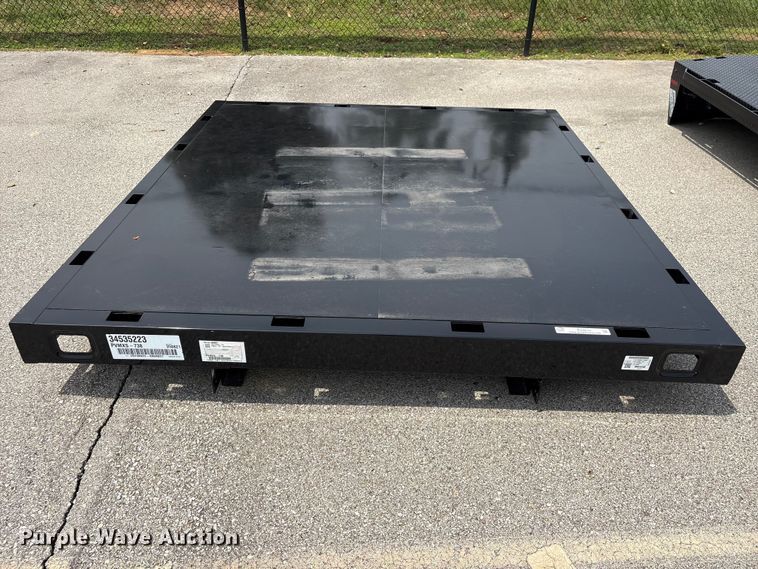 image for item EU0615 Knapheide PVMXS -738 flatbed