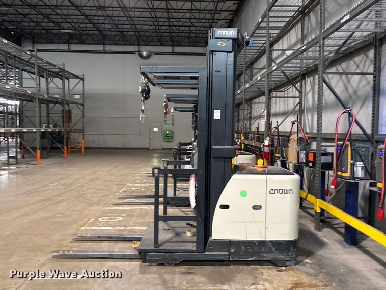 image for item EU0654 2018 Crown SP3520-30 order picker