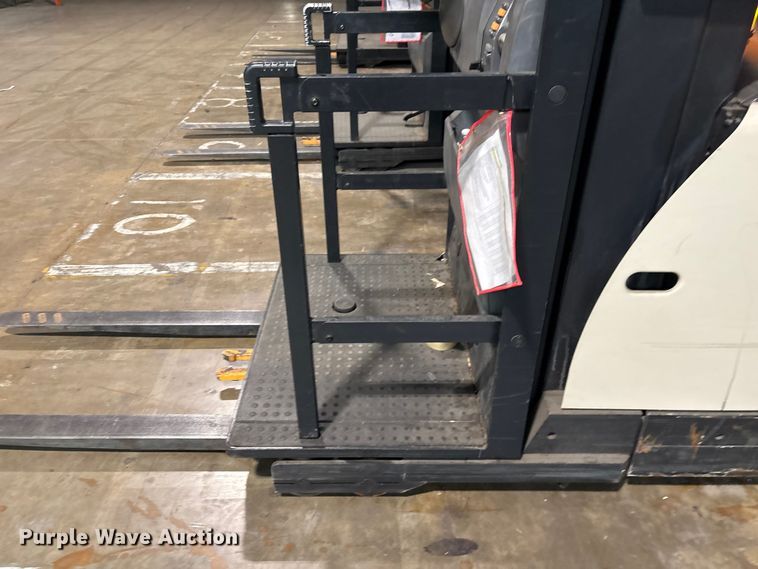 image for item EU0654 2018 Crown SP3520-30 order picker