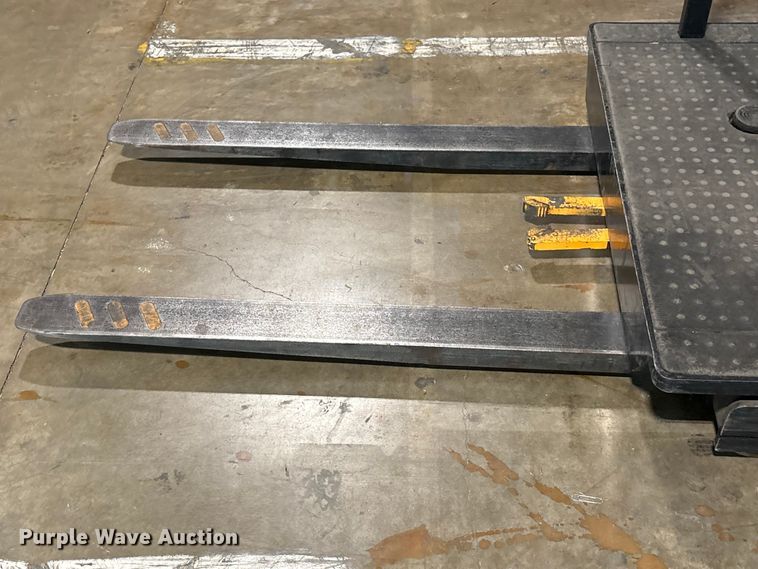 image for item EU0654 2018 Crown SP3520-30 order picker