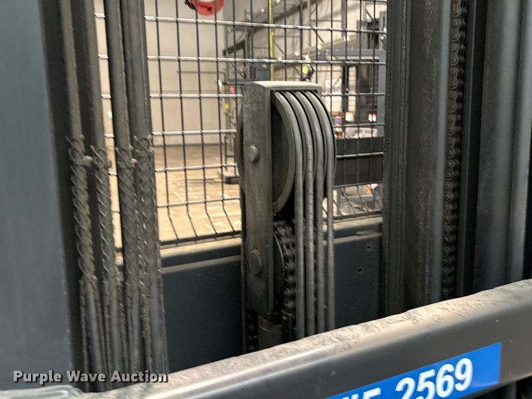 image for item EU0655 2019 Crown SP3520-30 order picker