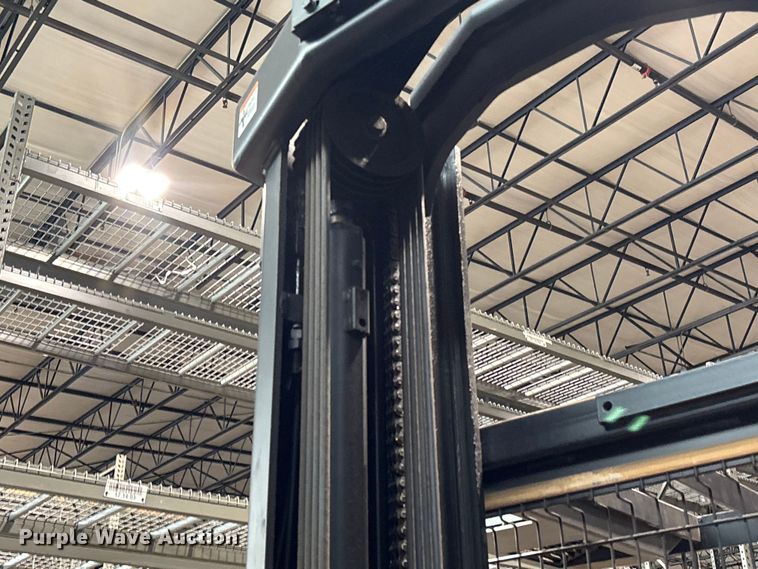 image for item EU0655 2019 Crown SP3520-30 order picker