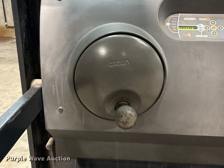 image for item EU0655 2019 Crown SP3520-30 order picker