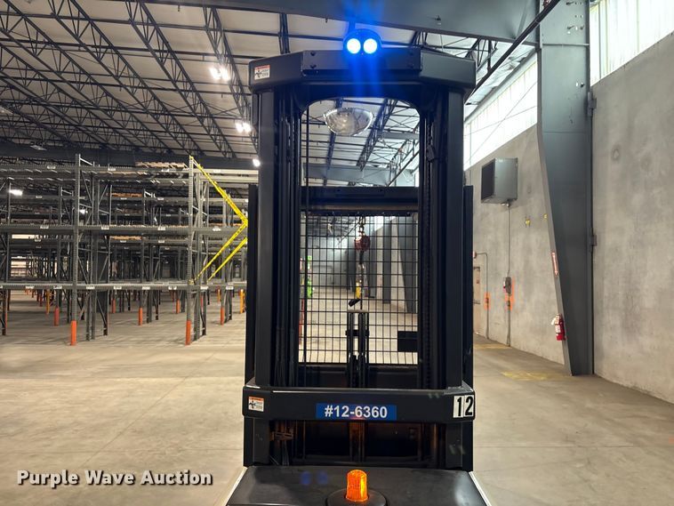 image for item EU0656 2018 Crown SP3520-30 order picker