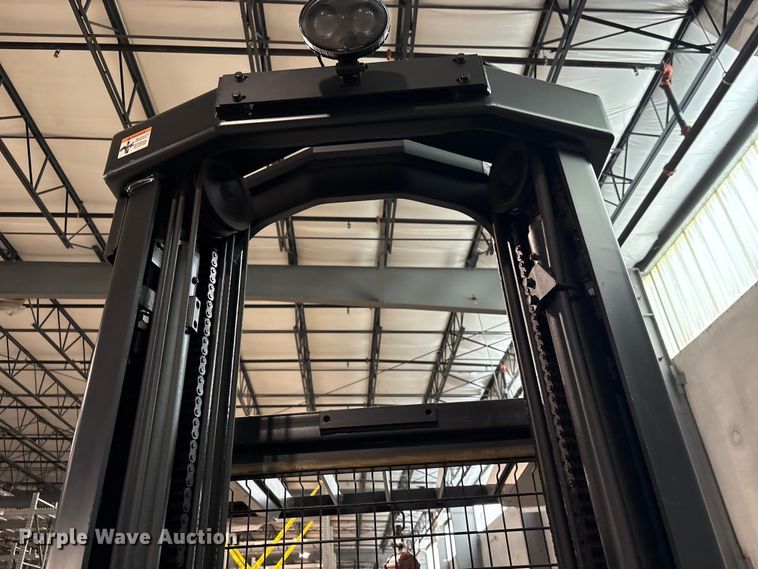 image for item EU0656 2018 Crown SP3520-30 order picker