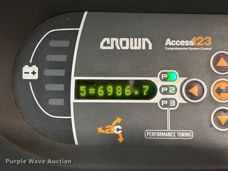 image for item EU0656 2018 Crown SP3520-30 order picker