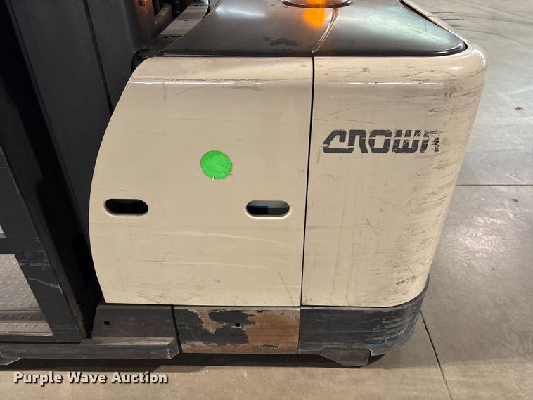 image for item EU0657 2018 Crown SP3520-30 order picker