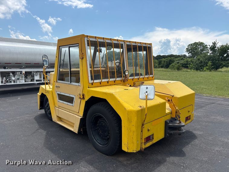 image for item EU5608 Toyota air craft tug