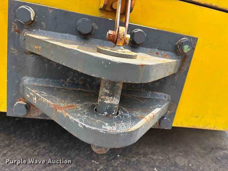 image for item EU5608 Toyota air craft tug