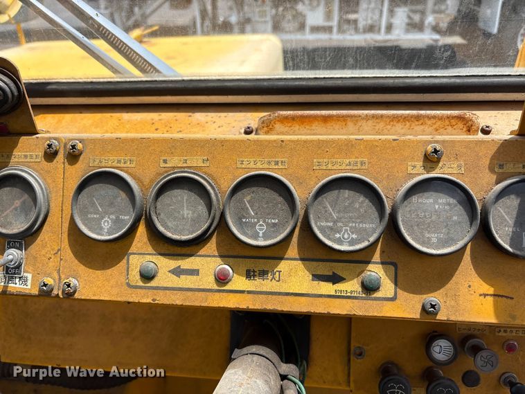 image for item EU5608 Toyota air craft tug