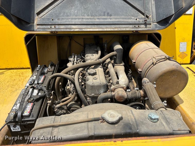 image for item EU5608 Toyota air craft tug