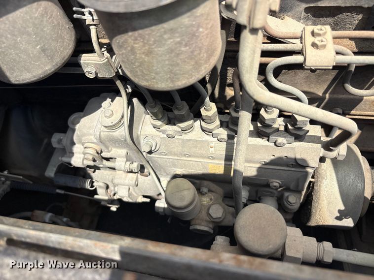 image for item EU5608 Toyota air craft tug