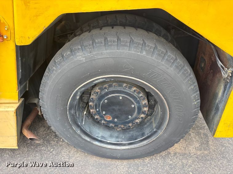 image for item EU5608 Toyota air craft tug