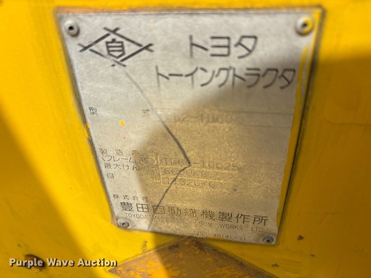 image for item EU5608 Toyota air craft tug