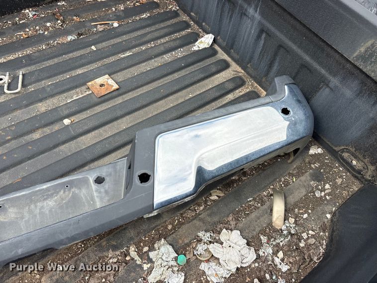 image for item EU5699 Pickup truck bed