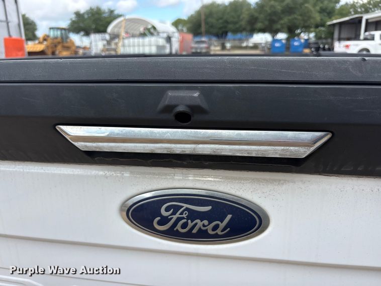 image for item EU5699 Pickup truck bed