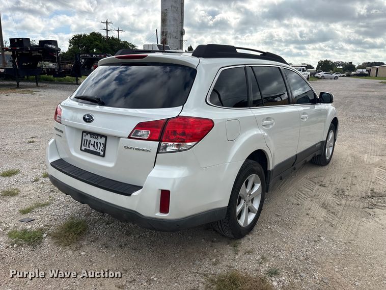 image for item EU5703 2013 Subaru Outback SUV