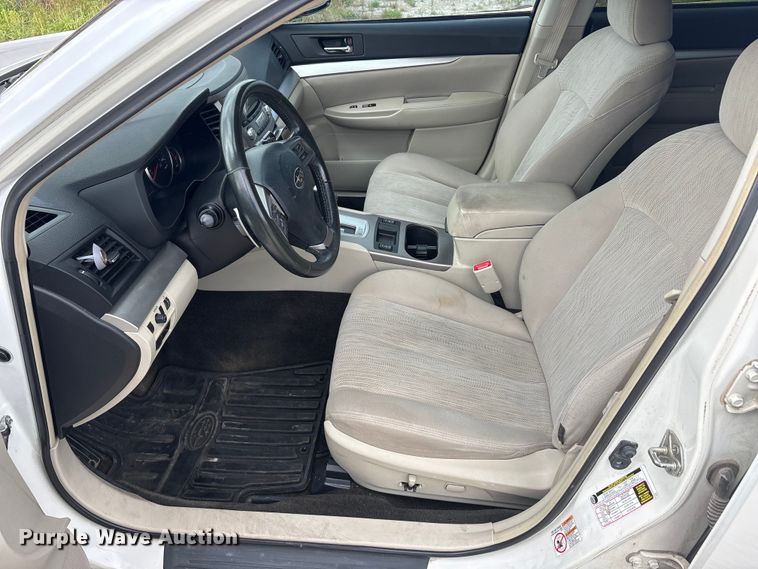 image for item EU5703 2013 Subaru Outback SUV