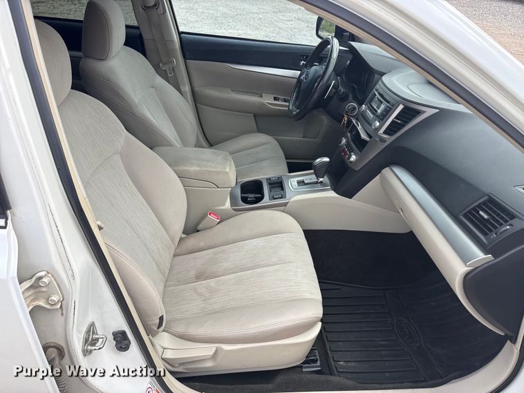 image for item EU5703 2013 Subaru Outback SUV