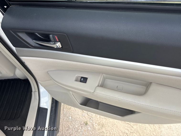 image for item EU5703 2013 Subaru Outback SUV