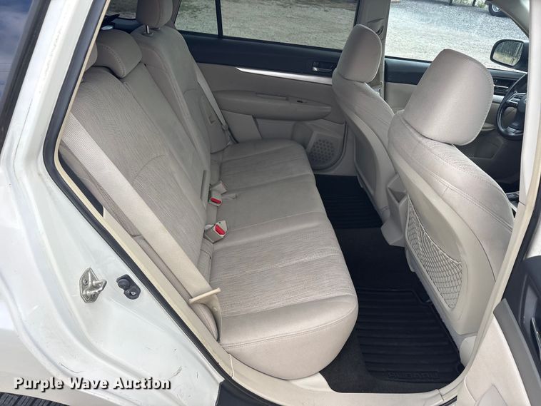image for item EU5703 2013 Subaru Outback SUV