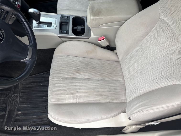 image for item EU5703 2013 Subaru Outback SUV