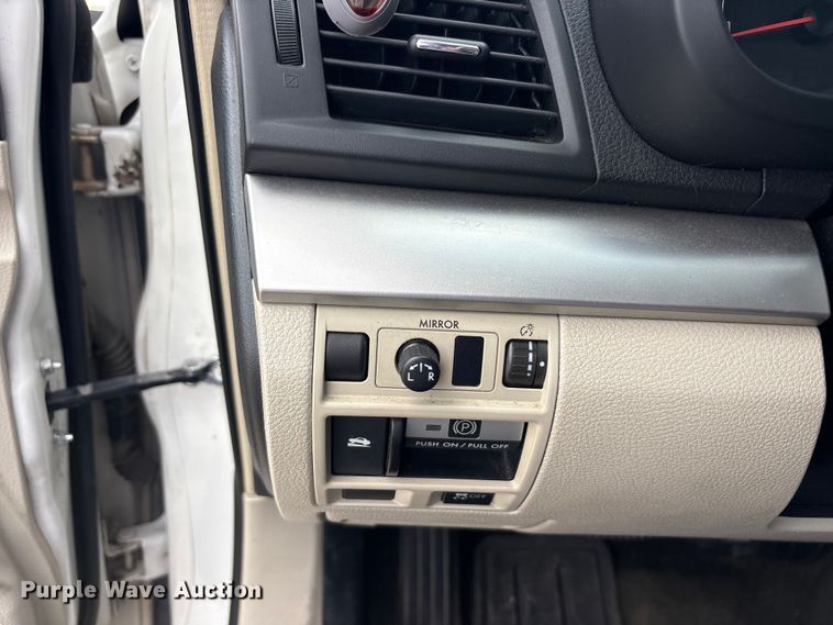 image for item EU5703 2013 Subaru Outback SUV