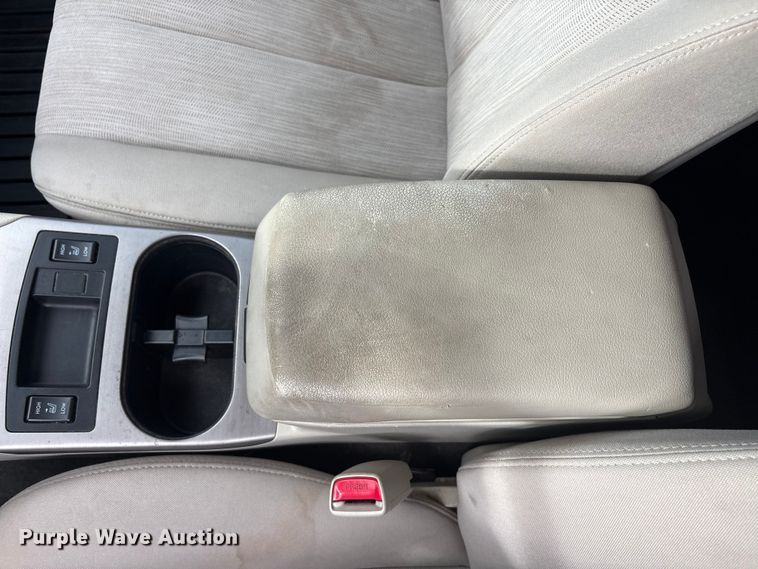 image for item EU5703 2013 Subaru Outback SUV
