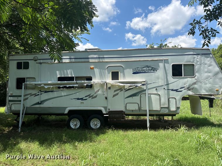 image for item EU5717 2005 Wanderer by MVP RV Inc camper