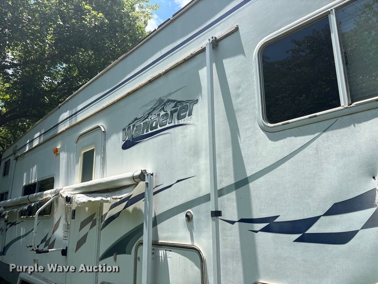 image for item EU5717 2005 Wanderer by MVP RV Inc camper