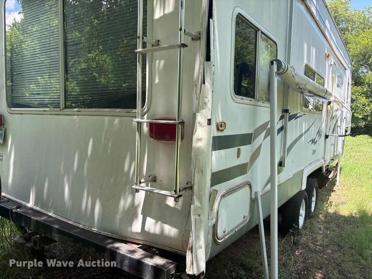 image for item EU5717 2005 Wanderer by MVP RV Inc camper