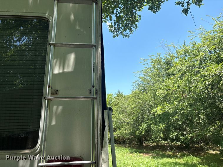 image for item EU5717 2005 Wanderer by MVP RV Inc camper