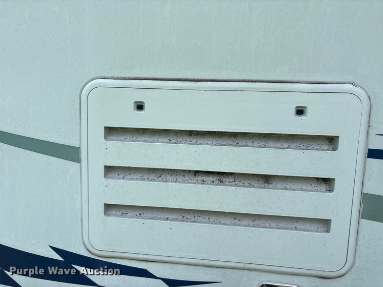 image for item EU5717 2005 Wanderer by MVP RV Inc camper