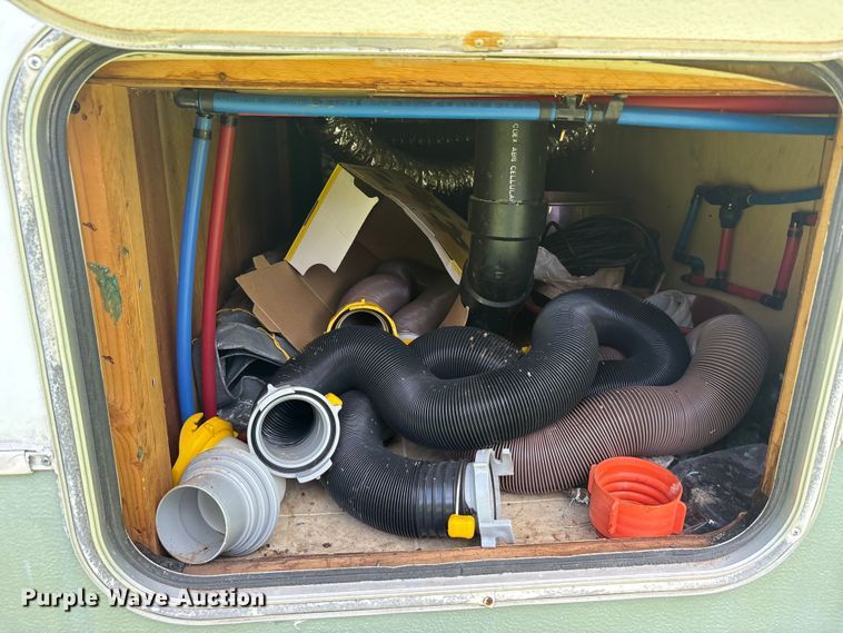 image for item EU5717 2005 Wanderer by MVP RV Inc camper