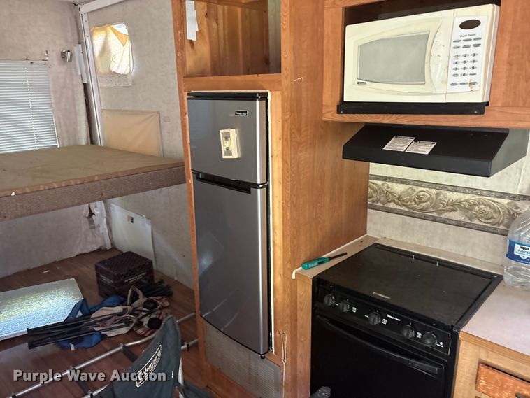 image for item EU5717 2005 Wanderer by MVP RV Inc camper