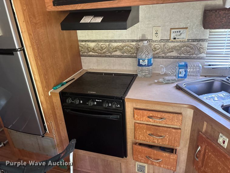image for item EU5717 2005 Wanderer by MVP RV Inc camper