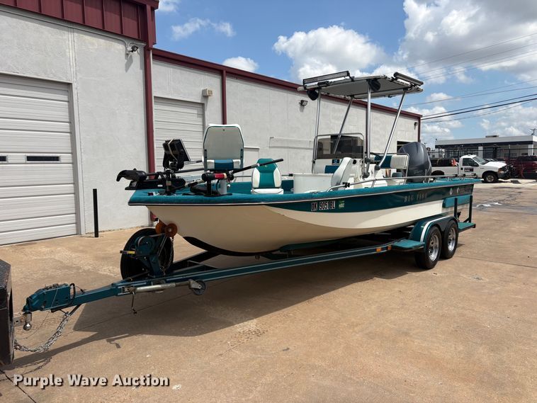 image for item EV2996 1995 Predator Boats 222 boat
