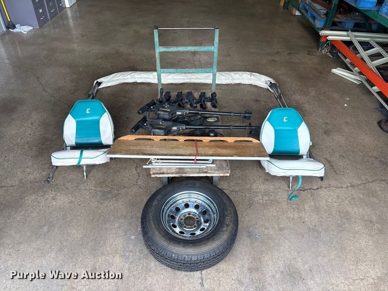image for item EV2996 1995 Predator Boats 222 boat