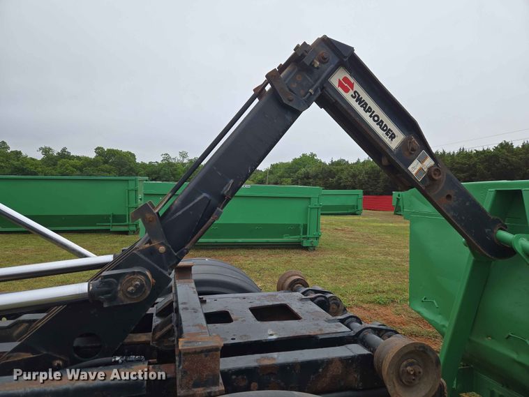 image for item EW0180 2006 Kenworth T300 hook lift truck