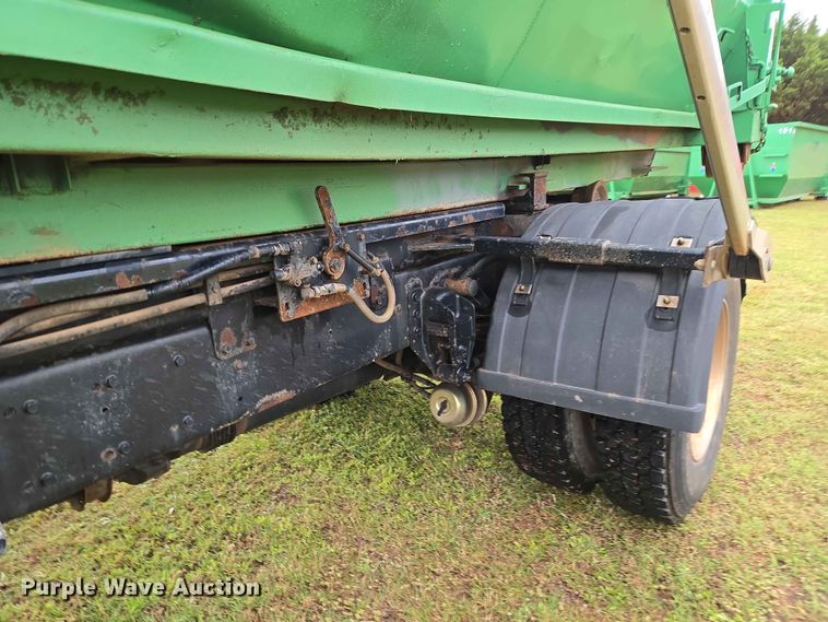 image for item EW0180 2006 Kenworth T300 hook lift truck