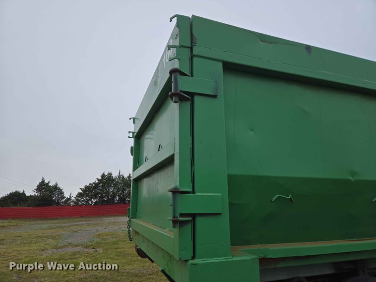 image for item EW0180 2006 Kenworth T300 hook lift truck