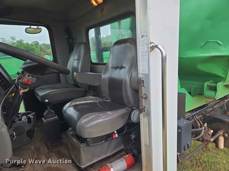 image for item EW0180 2006 Kenworth T300 hook lift truck