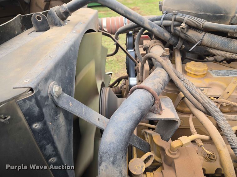 image for item EW0180 2006 Kenworth T300 hook lift truck