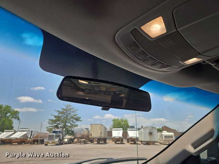 image for item EW0304 2019 Ford F250 Super Duty Crew Cab pickup truck