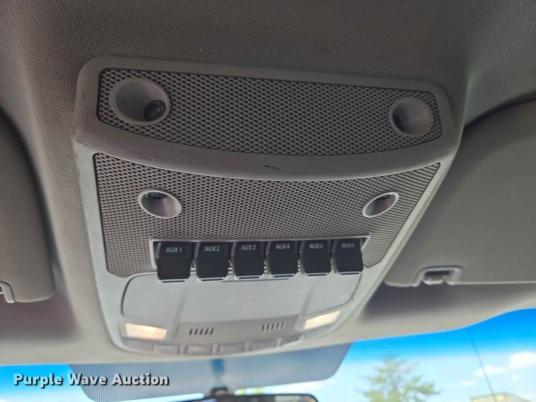 image for item EW0304 2019 Ford F250 Super Duty Crew Cab pickup truck