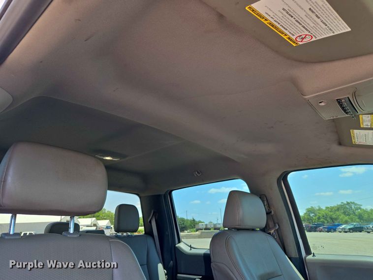 image for item EW0304 2019 Ford F250 Super Duty Crew Cab pickup truck