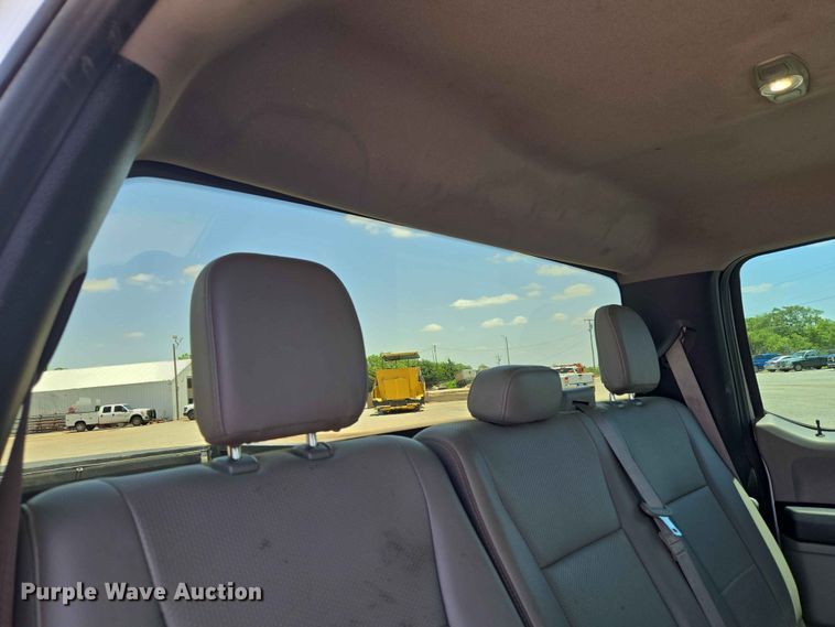 image for item EW0304 2019 Ford F250 Super Duty Crew Cab pickup truck