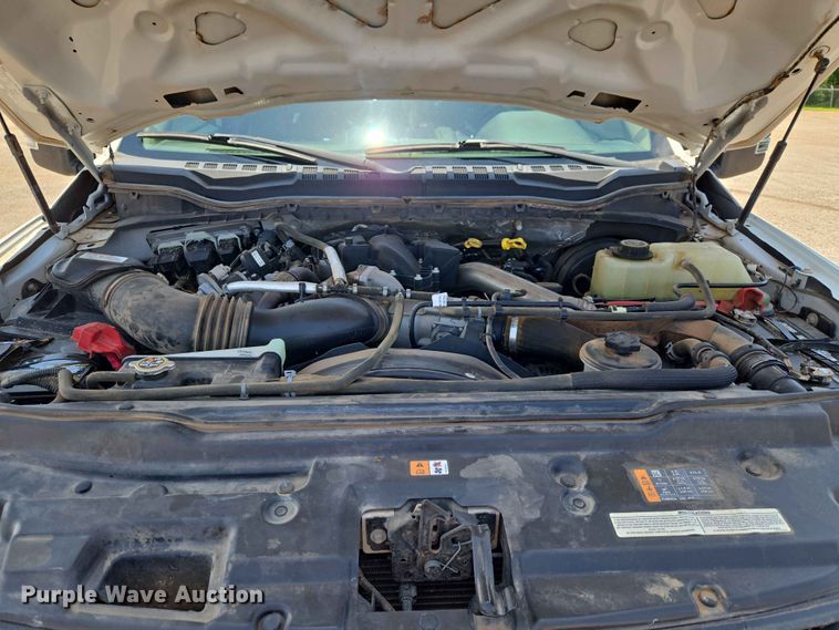 image for item EW0304 2019 Ford F250 Super Duty Crew Cab pickup truck