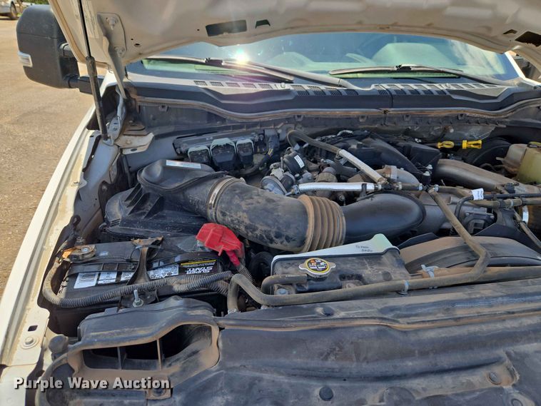 image for item EW0304 2019 Ford F250 Super Duty Crew Cab pickup truck
